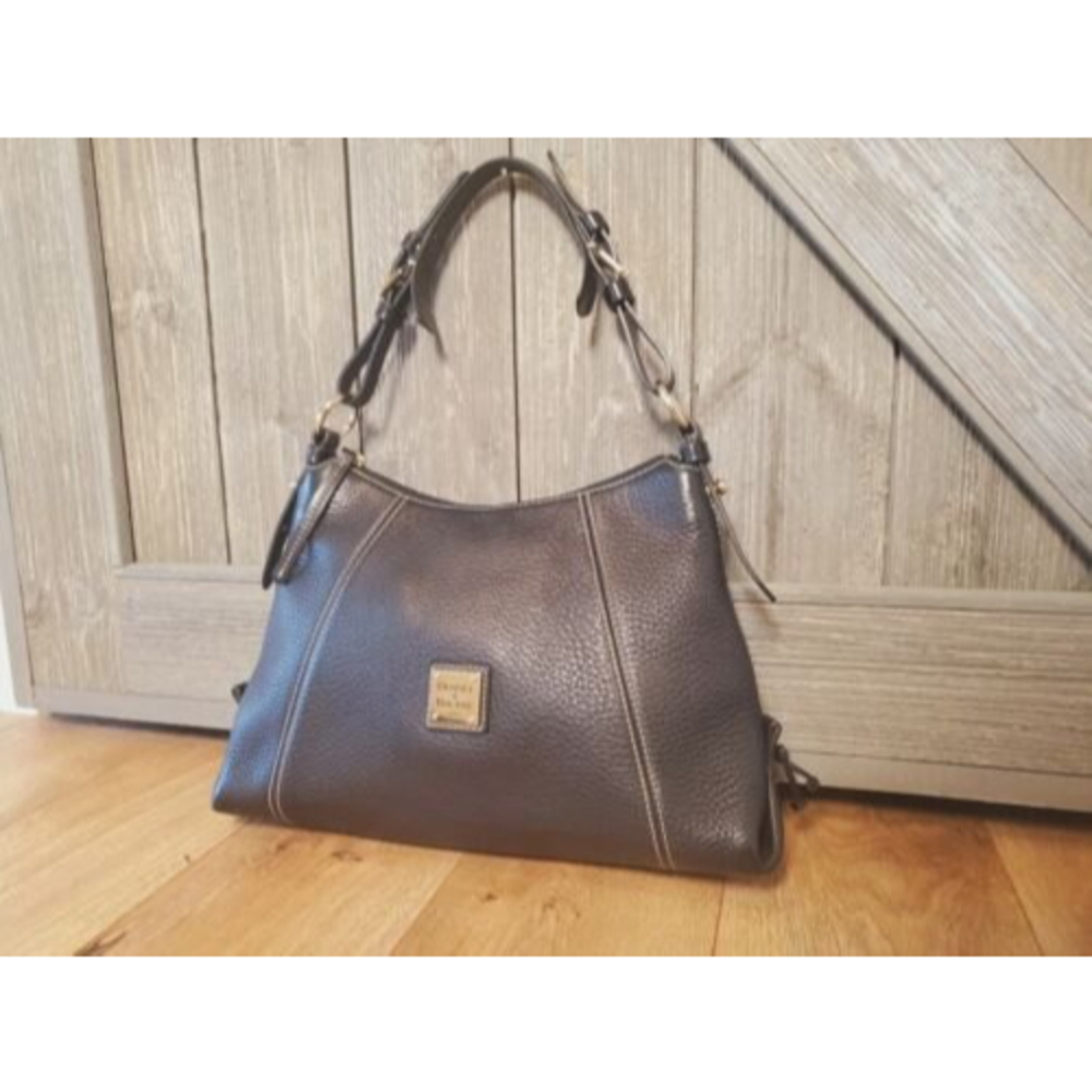 Dooney & Bourke Bkack Leather Pebble Small East/West Slouch Handbag Purse